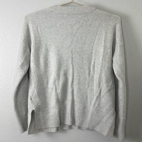Madewell Bartlett V-Neck Pullover Sweater in Coziest Yarn - Picture 6 of 8